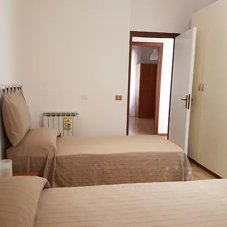 Holiday House Clelia Appartamento *